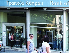 Megrohamozták a bankokat Cipruson