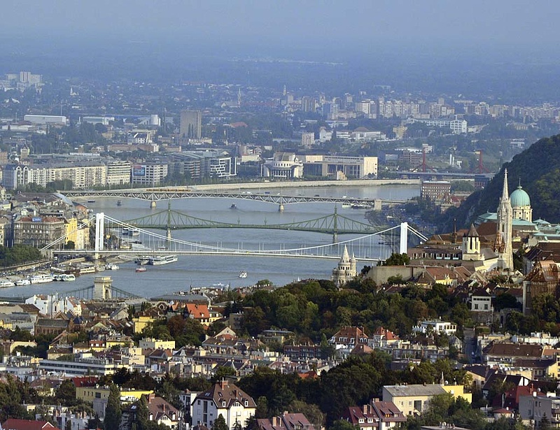 Tarlós újabb névváltoztatásokat akar Budapesten