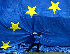Levelet kapott Barroso - az uniós alapértékek védelmére szólítja fel négy külügyminiszter