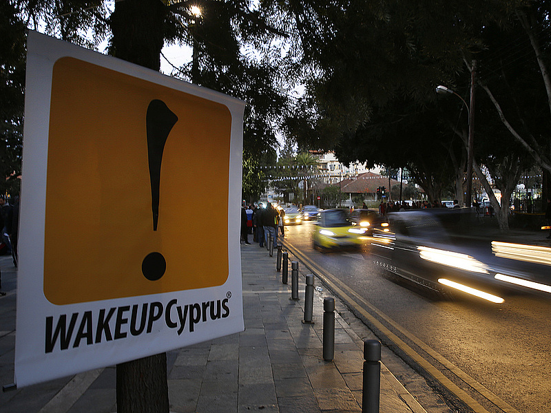 Szigorú tőkekorlátozások jönnek Cipruson