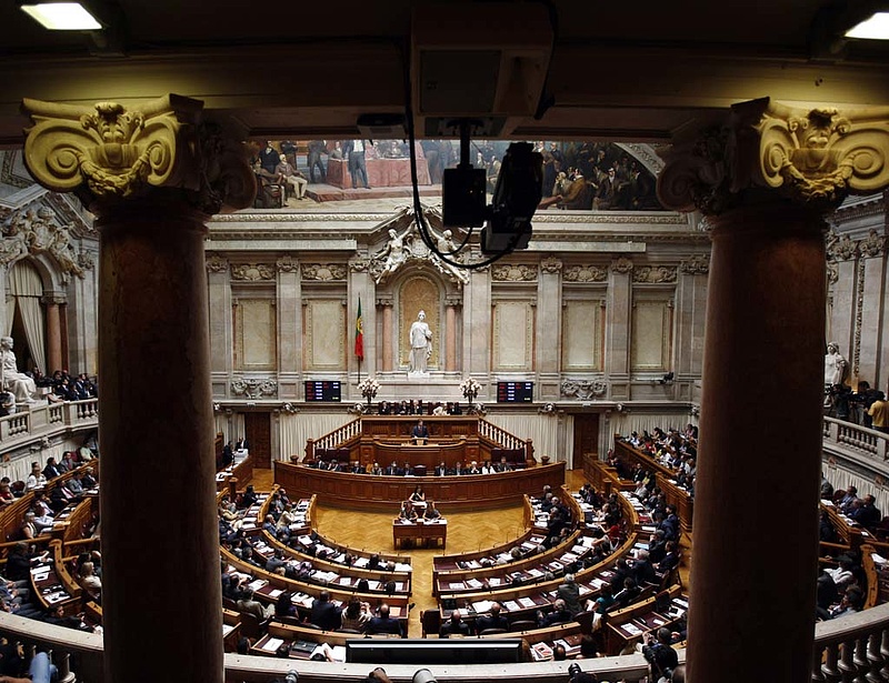 Törvénygyár: csak két ellenzéki javaslat ment át
