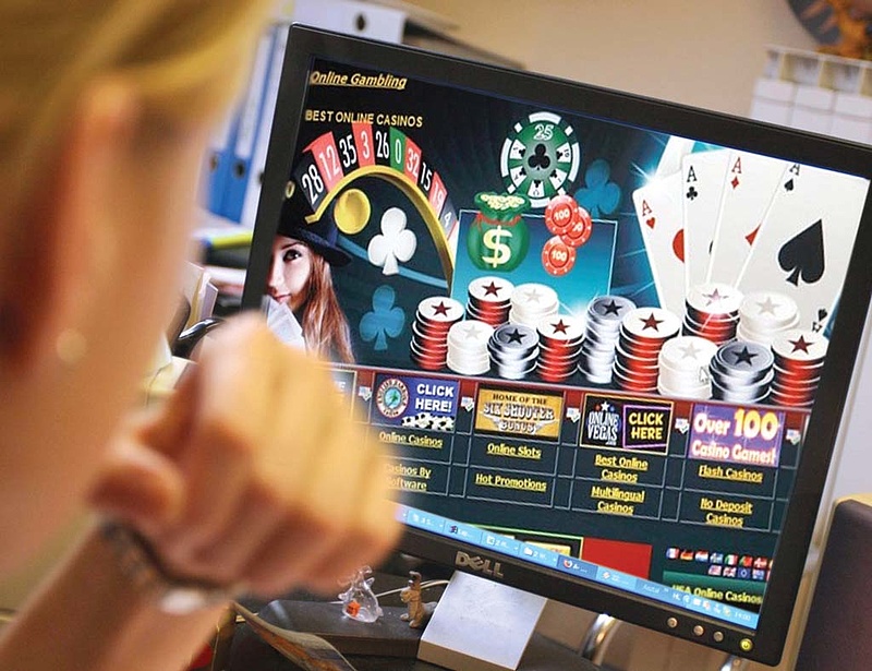 Gőzerővel blokkolja a NAV az illegális online szerencsejátékok oldalait - hiába?