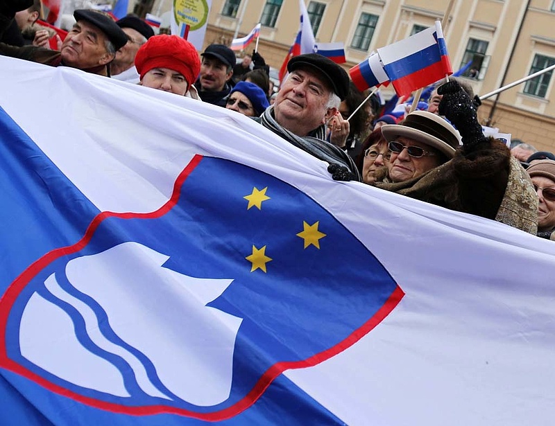 Előrehozott választás Szlovéniában