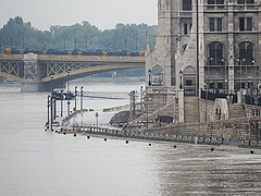 Már 7,5 méteres a Duna Budapesten