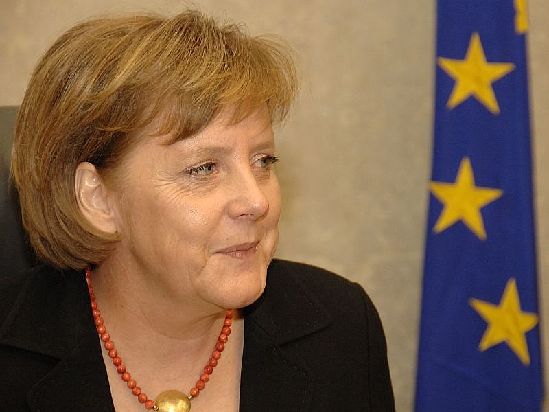 Súlyos síbalesetet szenvedett Angela Merkel