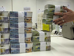 Pénzt követel az MNB a Buda-Cash-ügyfelektől - mutatjuk, ki jár jól a botránnyal