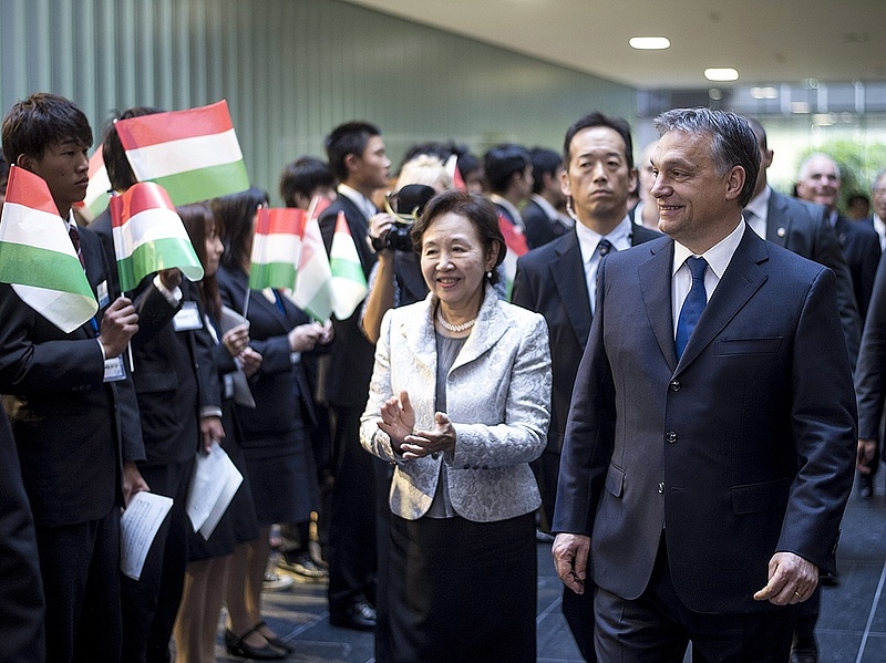 Orbán üzent Japánból - mellbevágtak a hazai hírek