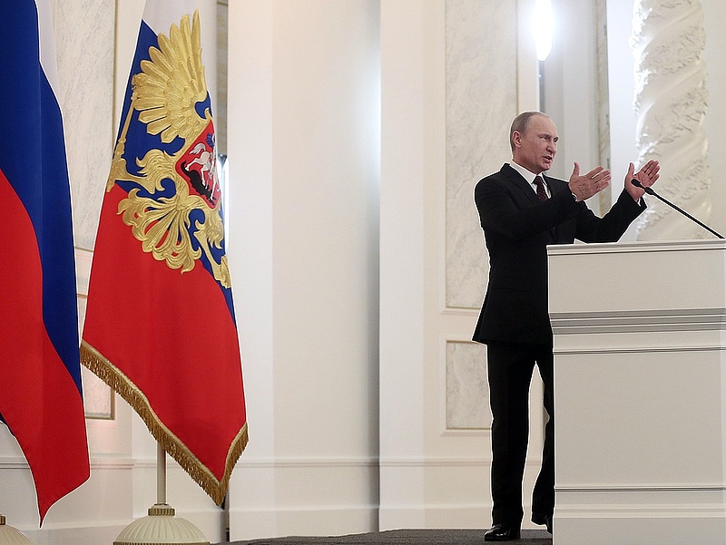 Putyin hajlandó finomítani az alkotmányon