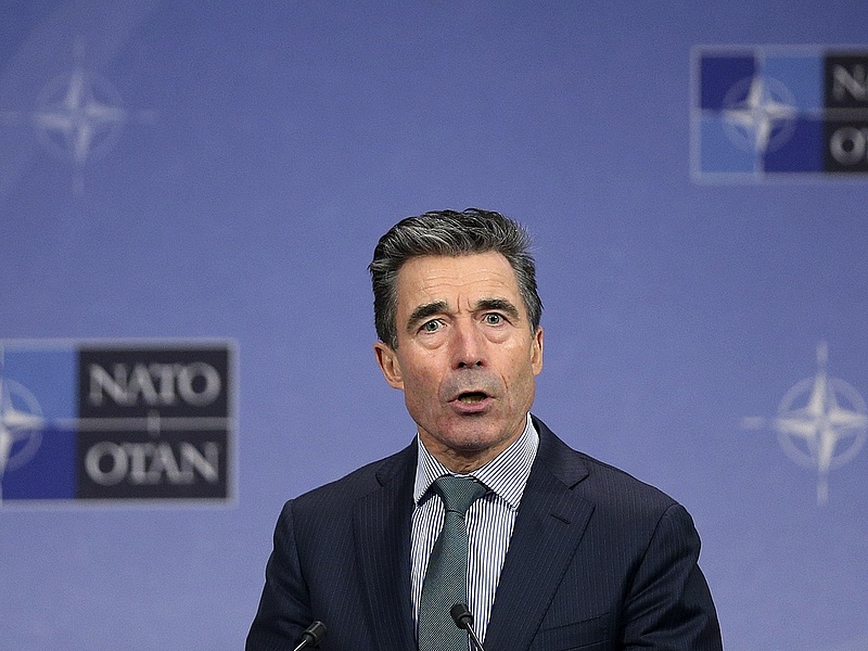 Rasmussen: láthatóbbá kell tenni a NATO-t Kelet-Európában
