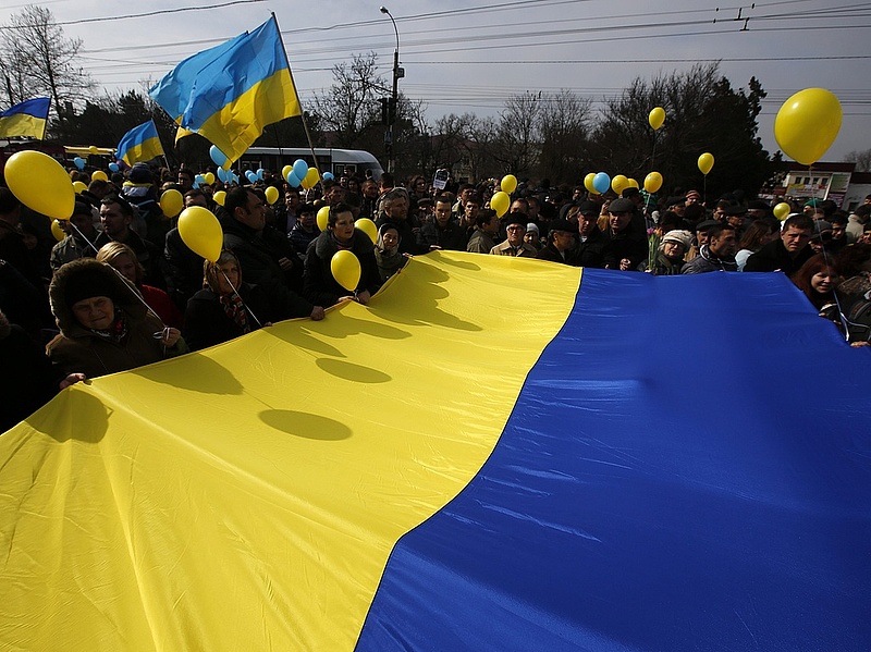 Ukrajna: elkezdődött a sorsdöntő nap