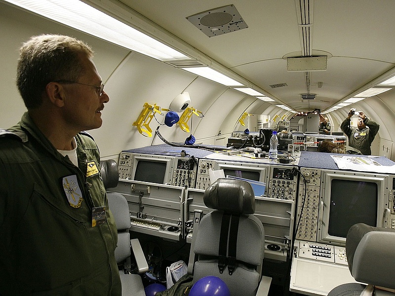 Ukrajnát figyeli a NATO AWACS-gépe