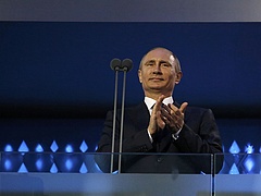 Putyin elismerte: a krími önkéntesek mögött orosz katonák álltak