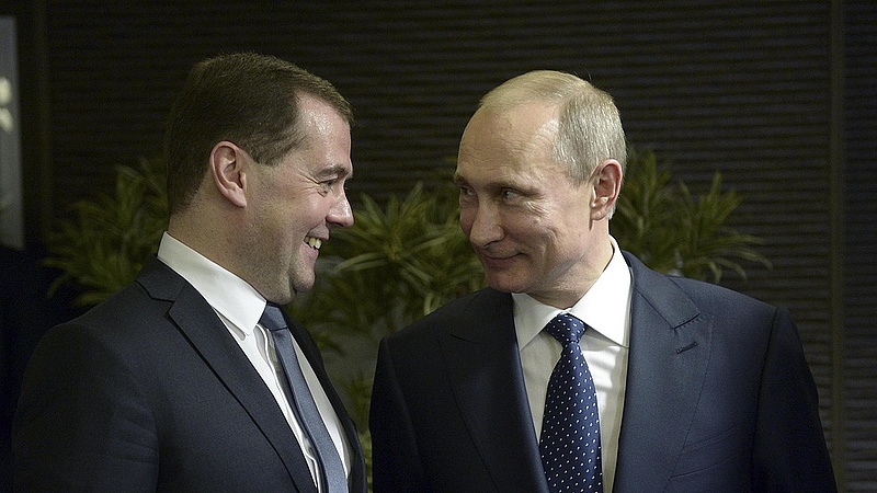 Az orosz parlament miniszterelnökké választotta Medvegyevet
