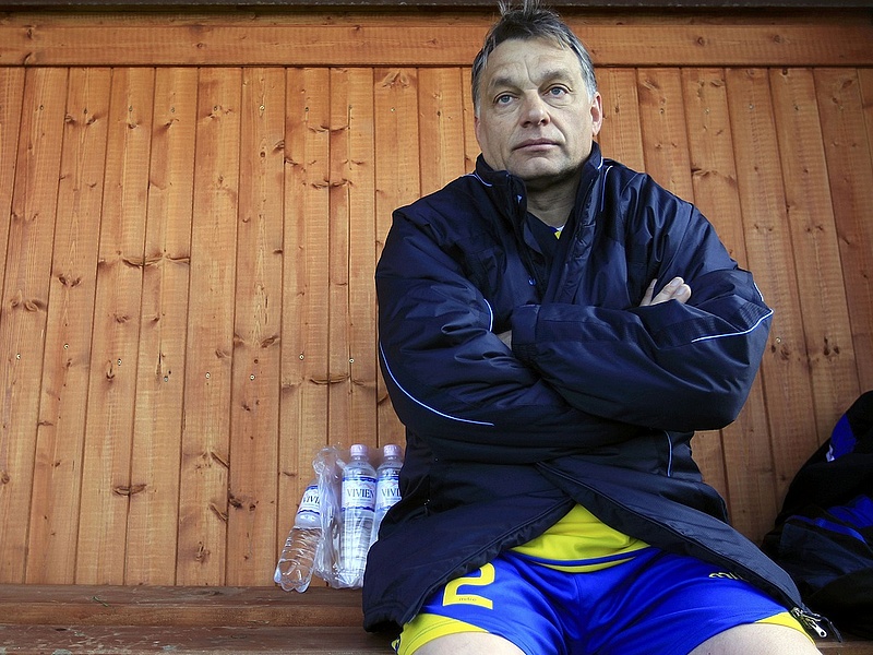 Hogyan lehetne pozitív hős Orbán? Intsen búcsút a forintnak