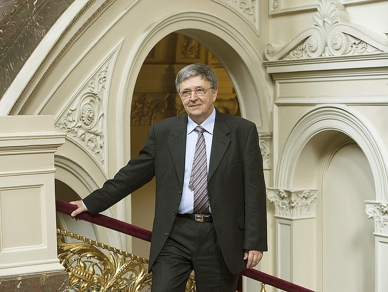 Lovász László maradt a Magyar Tudományos Akadémia elnöke