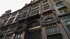 Öt hónapot csúszik a Ferenciek téri luxushotel nyitása