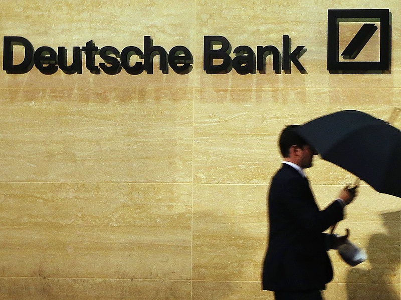 Bíróság elé került a Deutsche Bank több vezetője