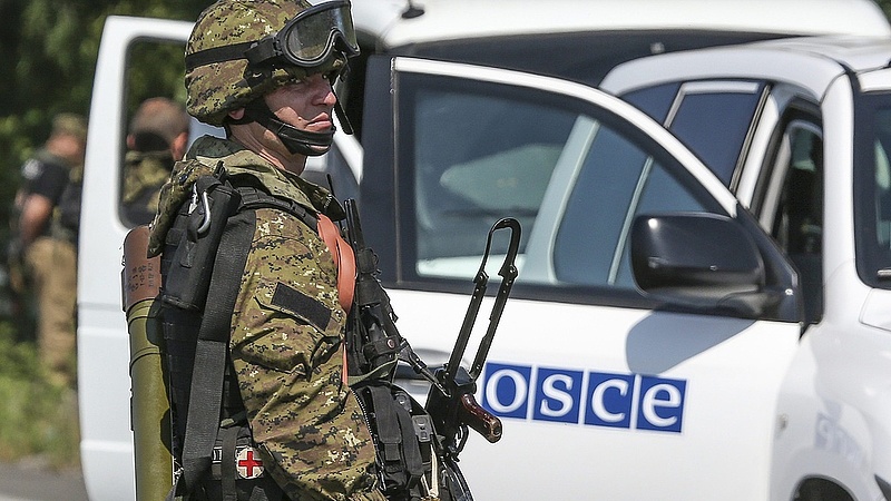 Ukrajna hárít: nem akarnak külföldi megfigyelőket