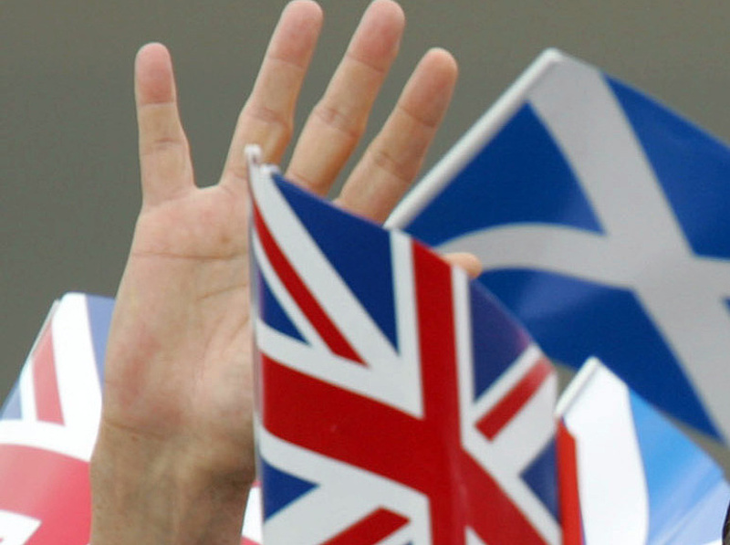 Súlyos hibára figyelmeztetik a skótok a brit miniszterelnököt