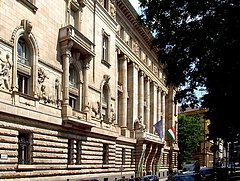Ilyen is van: az MNB megdicsérte a magyar bankokat