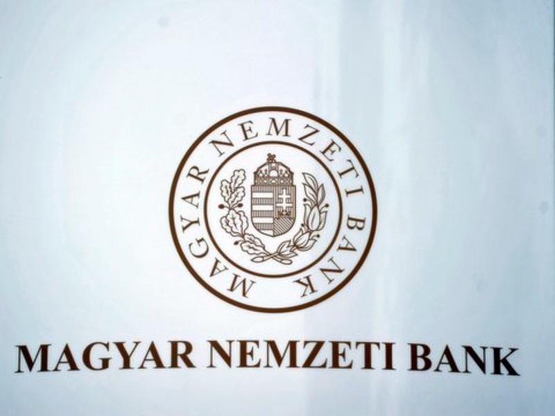 Az MNB gyorsítva erősítené a magyar bankokat
