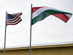 Az USA kitiltott magyarokat az országból