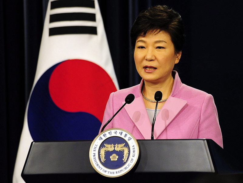 Titkos tanácsadója miatt mondhat le a koreai elnök 