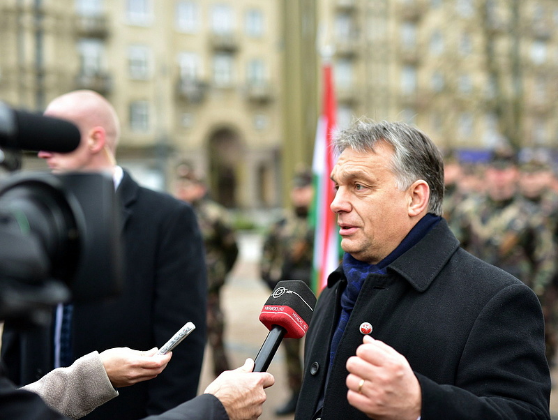 Orbán: elsőbbséget élveznek a biztonsági kiadások