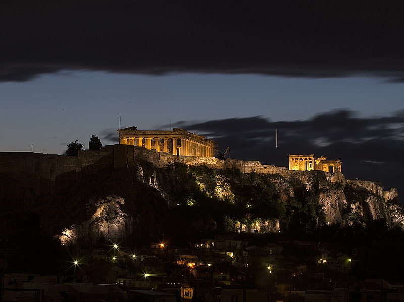 Leminősítették Görögországot - kopogtat a csőd
