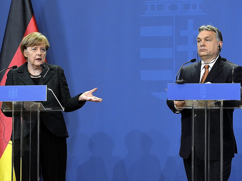 Merkel segítséget ígért Magyarországnak
