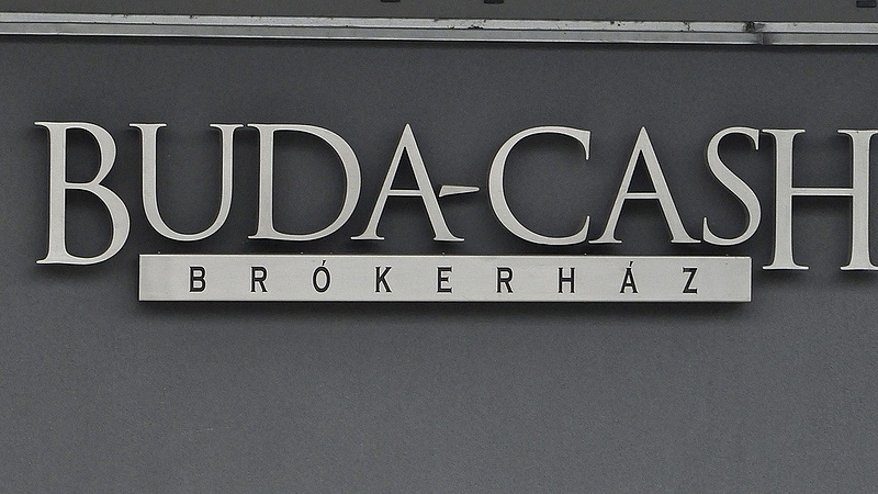 Felfüggesztették a Buda-Cash-kártalanítást