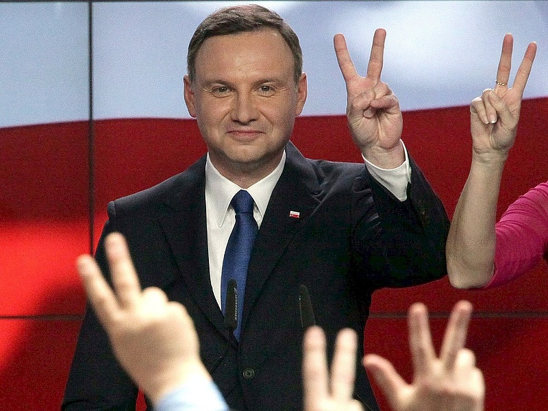 Lengyelországi elnökválasztás: Andrzej Duda győzött az exit pollok szerint