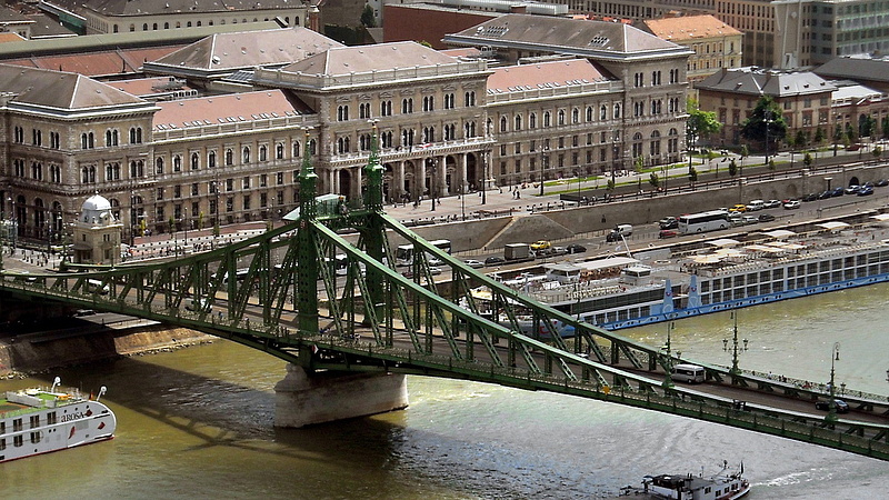 Indul a káosz Budapesten - így érdemes közlekedni