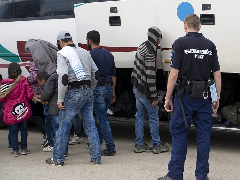 Bevándorló ügy: így kavar a kormány Brüsszellel