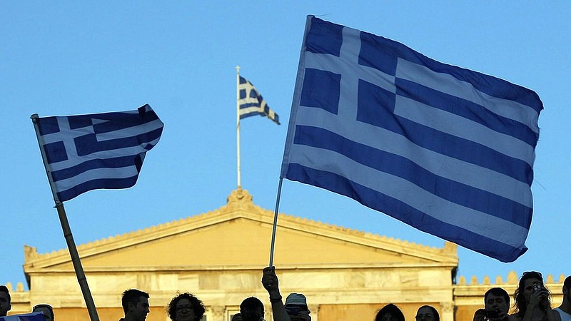Lényegesen kevesebb pénzből mentik a görögöket 