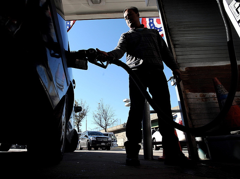 Emelkedik a benzin ára
