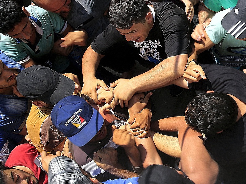 Migráció: sokezeres új befogadóhelyek lesznek a görögöknél 