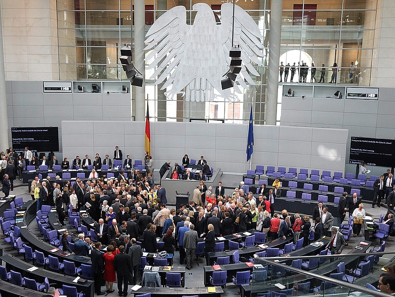 Menekültügyi reformról döntött a német kormány