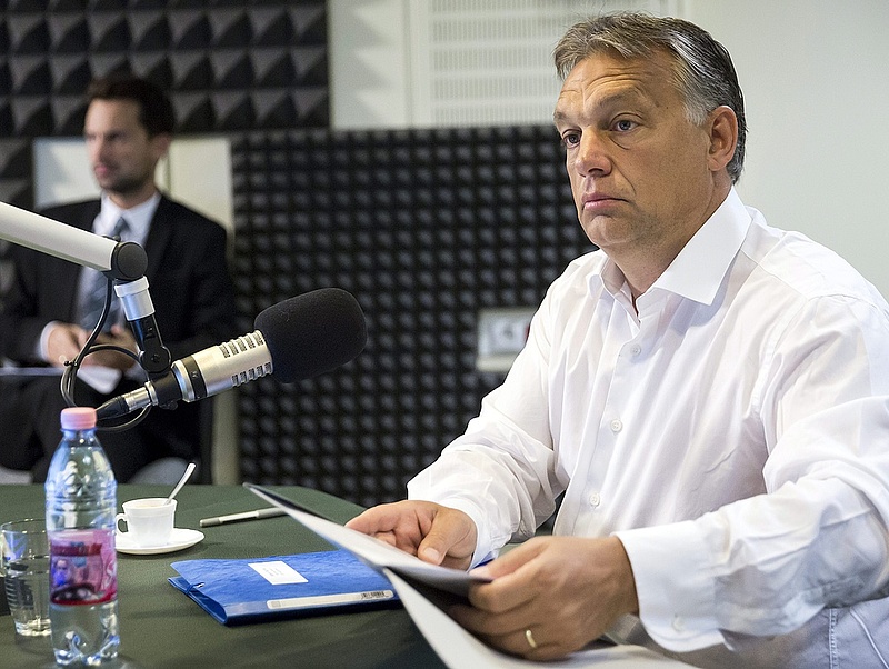 A menekültinváziót az üzlet és az aktivisták mozgatják - Orbán