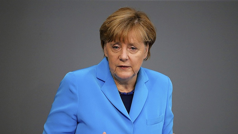 Merkel trükközik, elmarad a nagy bevándorlási döntés