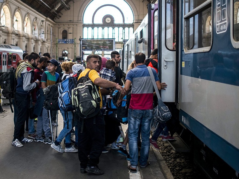 Menekültválság: 700 millió forintos többletköltsége lett a MÁV-nak