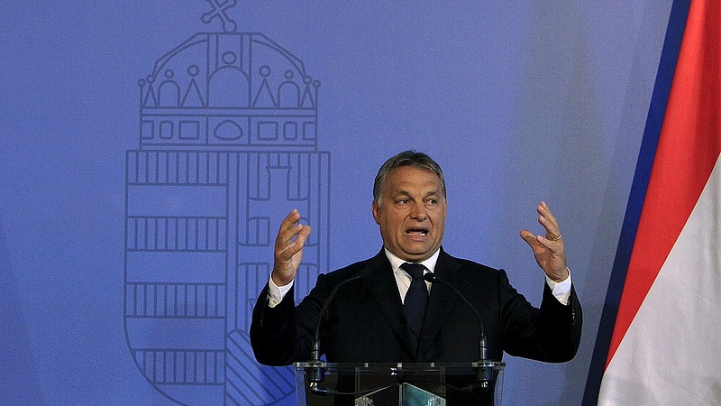 \"Meg kell állítani Orbán Viktort\" - SD-vezető