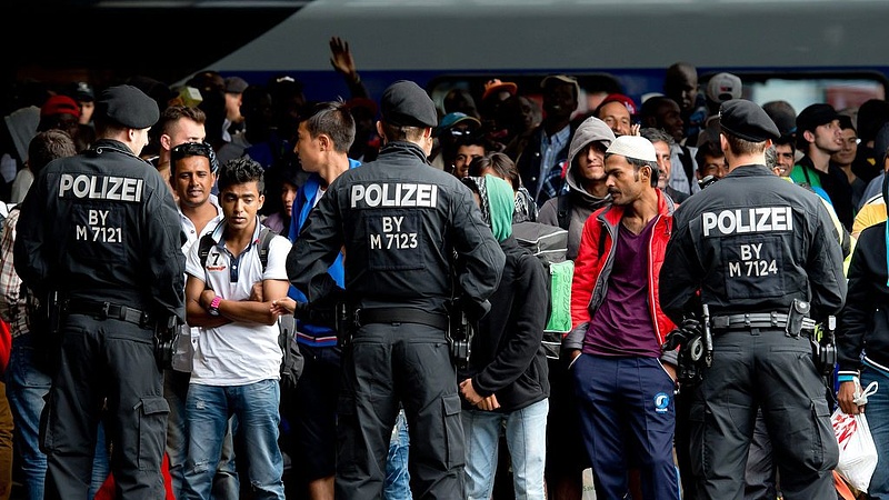 A német kormány kitart menekültpolitikája mellett