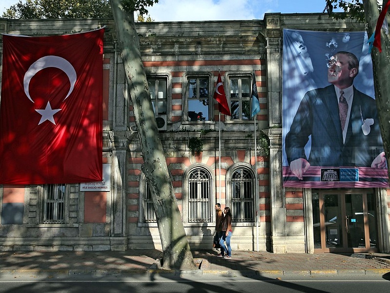 Törökországban őrizetbe vettek 35 embert puccskísérlet szándéka miatt