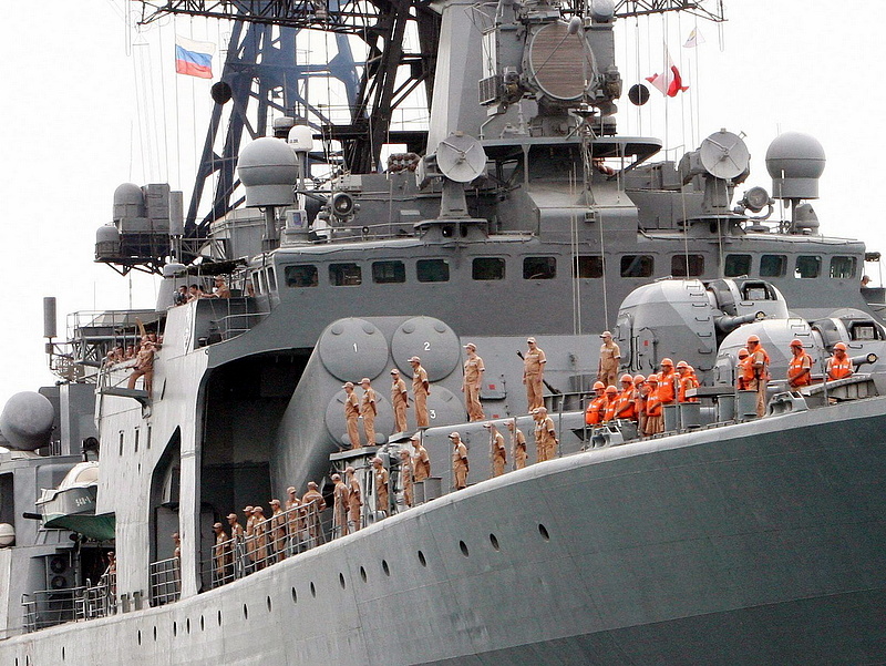 Hadgyakorlatot tart Oroszország a Földközi-tengeren