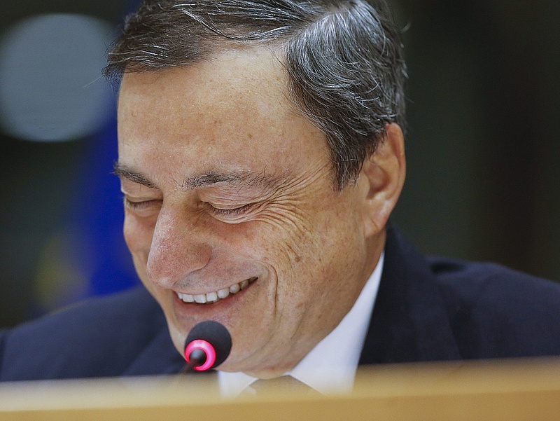 Ez áll az ECB-meglepetés mögött - megkapta a pofont a forint