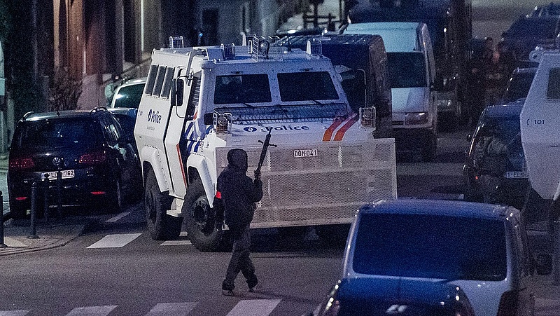Robbanás volt Brüsszelben - a rendőrség razziázott (frissített)