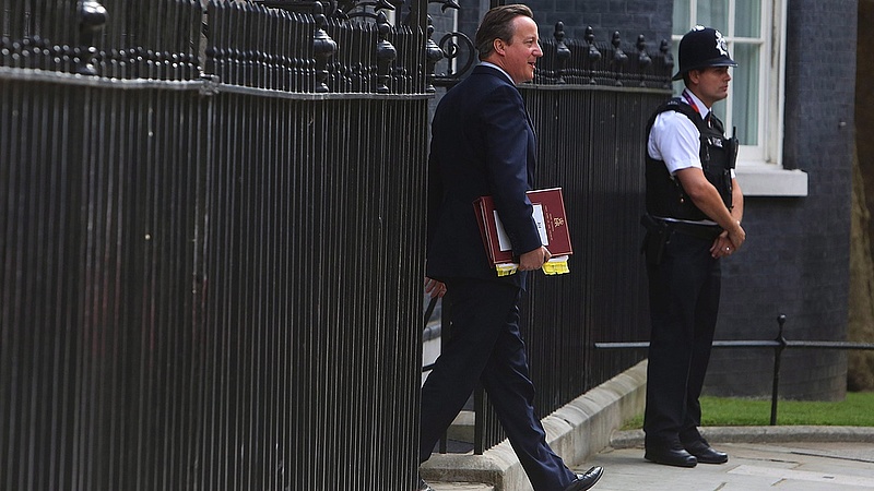 Befejezte miniszterelnöki tevékenységét Cameron