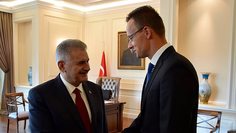 Magyarországgal példálózott a török kormányfő