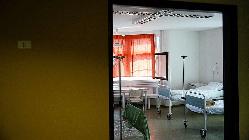 Megint teljesen felforgatják a magyar kórházakat